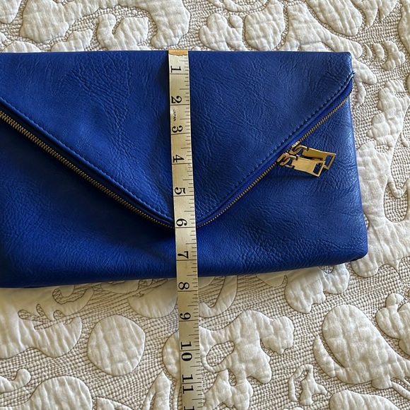 Look at this super cute Royal Blue Envelope Clutch/Purse! - Picture 13 of 14